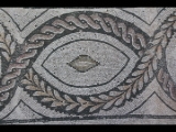 03949 ostia - regio i - insula iv - casa di bacco fanciullo (i,iv,3) - mosaik im hof - detail unten re - 2016.jpg